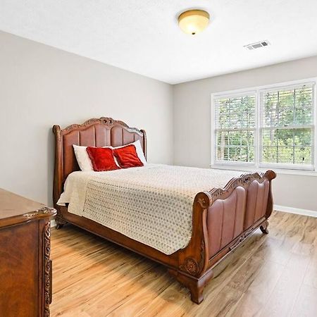 Lovely 5Bed, 3-Fullbath ! 5Min To Free Way I-85 Lawrenceville Luaran gambar