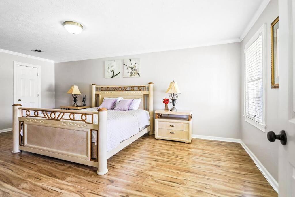 Lovely 5Bed, 3-Fullbath ! 5Min To Free Way I-85 Lawrenceville Luaran gambar