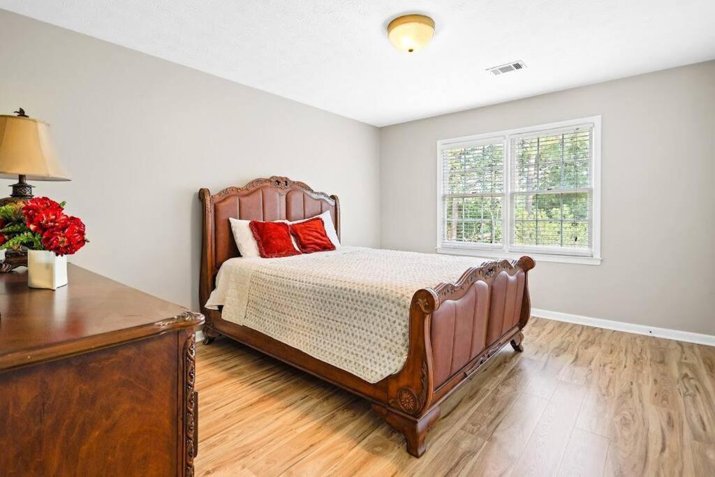 Lovely 5Bed, 3-Fullbath ! 5Min To Free Way I-85 Lawrenceville Luaran gambar
