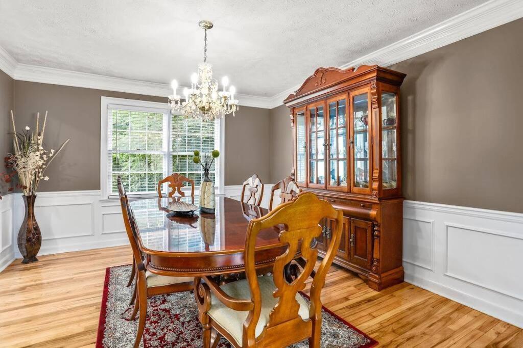 Lovely 5Bed, 3-Fullbath ! 5Min To Free Way I-85 Lawrenceville Luaran gambar